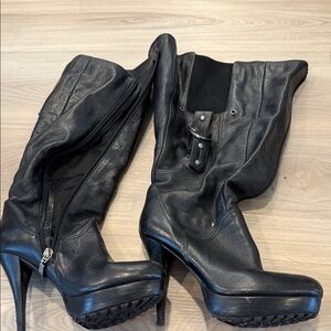 Guess Black Leather High-Heel Knee Boots with Buckle Detail